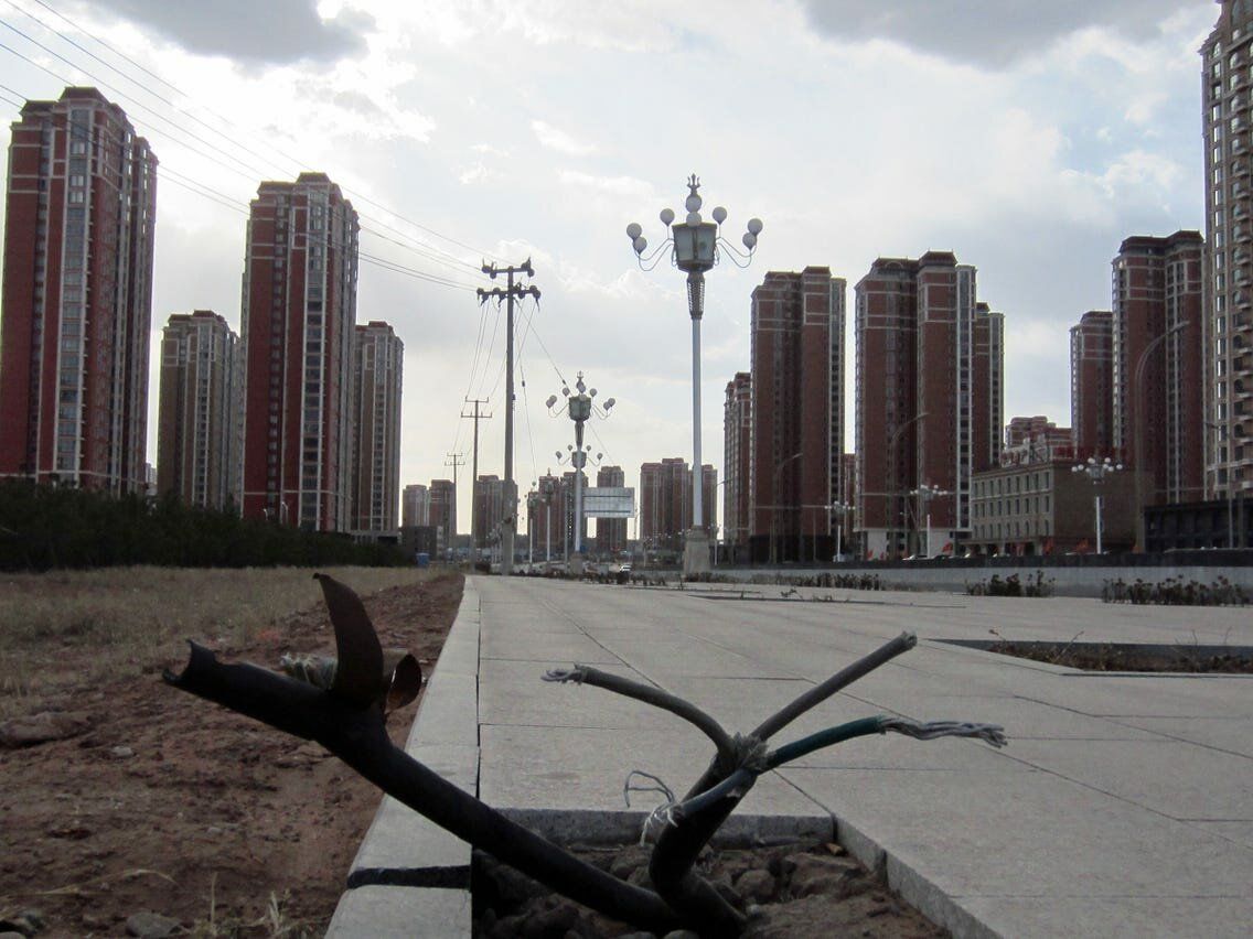 Chinese ghost towns: why are empty cities needed, when did they start to be built and what are the goals pursued? 1
