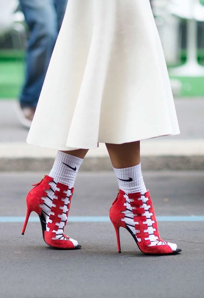 Women’s socks – how to wear and what to combine in 2022 12