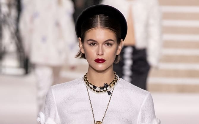 Fashion headbands: the brightest options for spring 2022 15