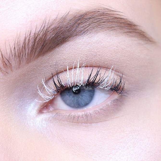 Gray eyelashes are back in fashion – what is this 2022 trend? 8