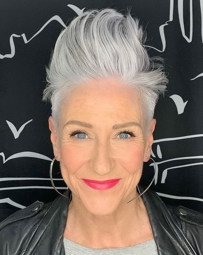 Daring haircuts for gray hair that your grandma wouldn’t dare 1