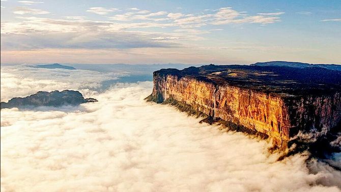 How and where did the giant mesas in South America appear 3