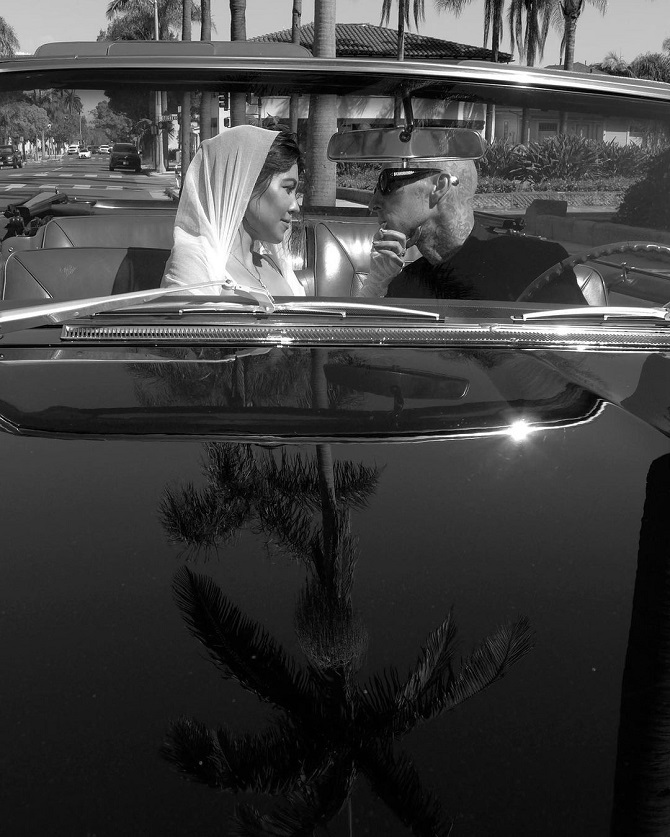 Кортни Кардашьян показала первые фото со свадьбы с Трэвисом Баркером 4