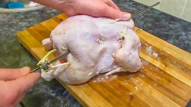 How to cook grilled chicken on a spit in the oven 3