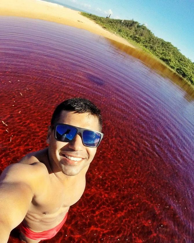 Coca-Cola lake in Brazil with cola-colored water 8