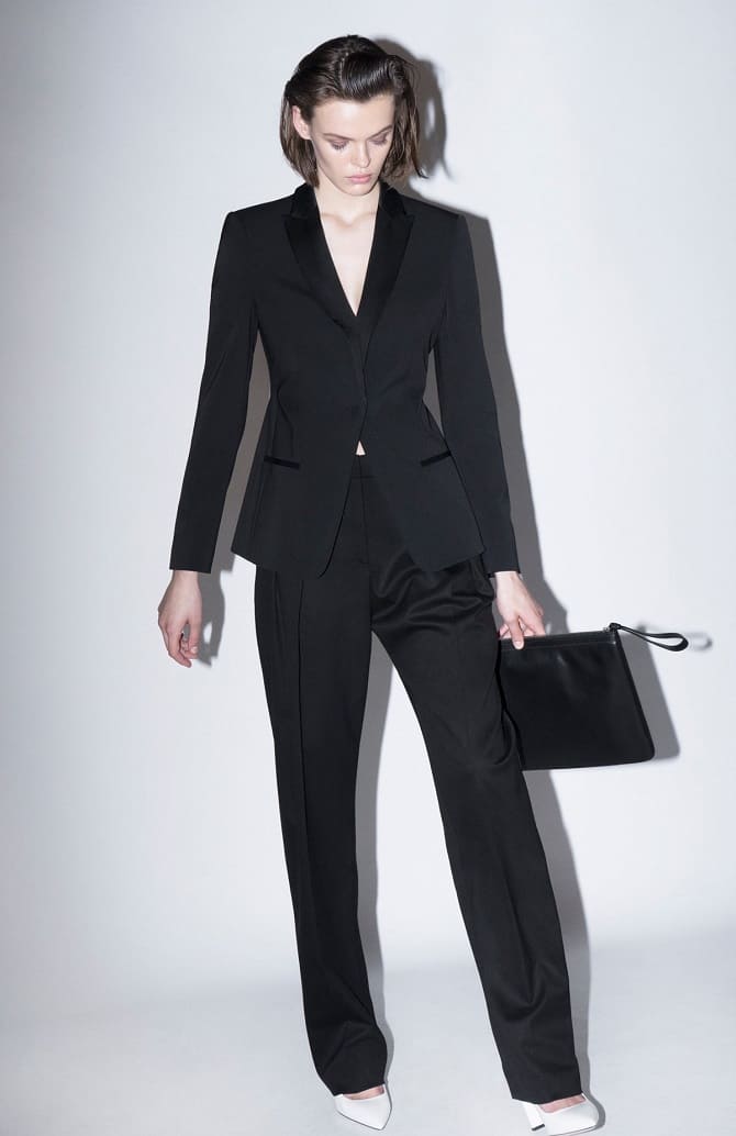 How to wear a women’s tuxedo – a fashion trend in 2022 3