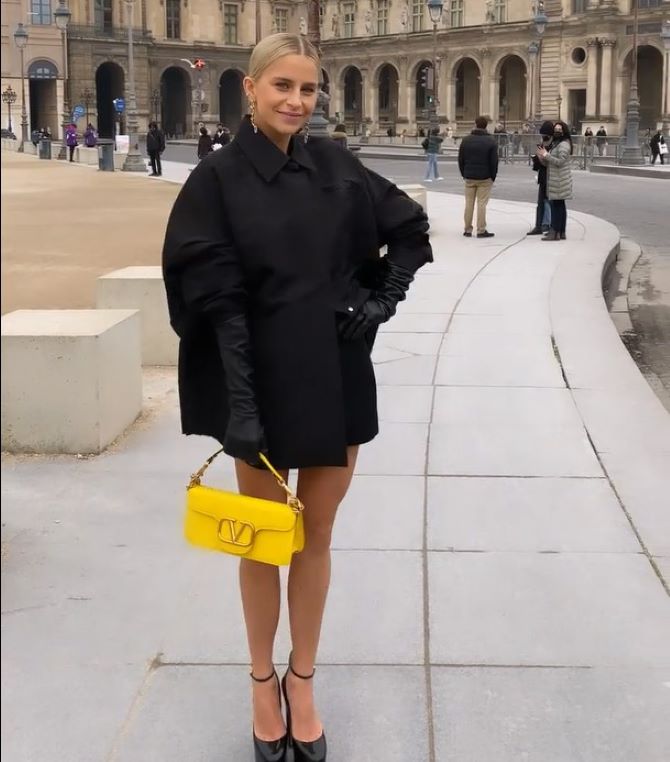 Bright yellow bags are the trend of 2022 4