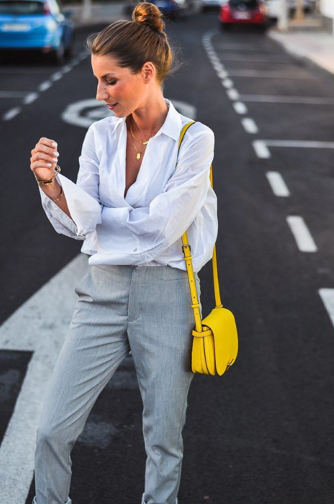 Bright yellow bags are the trend of 2023 5