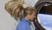 Wie sich Frauen im Weltraum die Haare waschen: Die Erfahrung der Astronautin Karen Nyberg