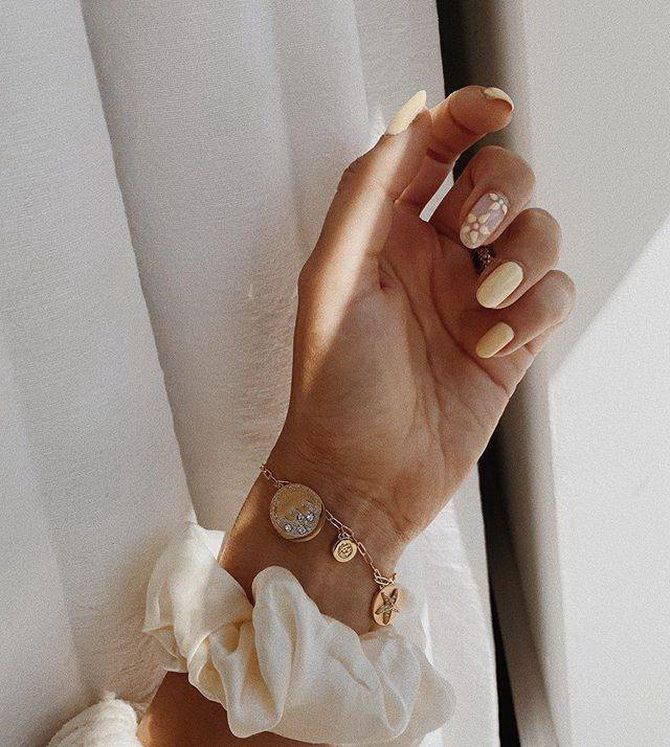 Summer manicure in pastel colors: nail design ideas 16