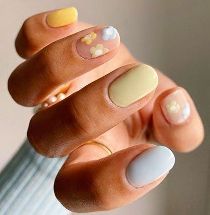 Summer manicure in pastel colors: nail design ideas 8