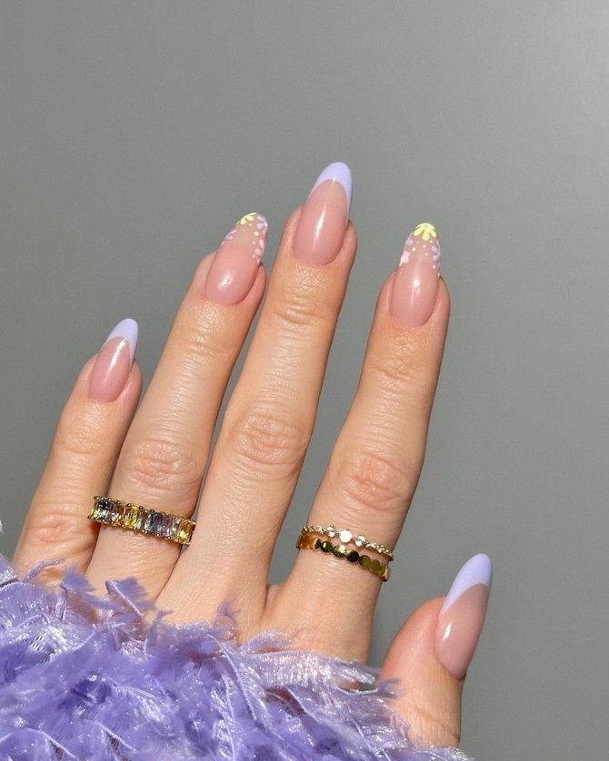 Summer manicure in pastel colors: nail design ideas 13