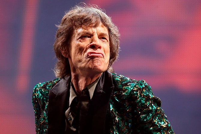 Der Rolling-Stones-Sänger Mick Jagger wird positiv auf das Coronavirus getestet 1