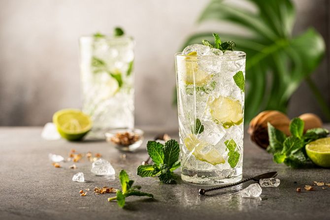 Refreshing mojito: soft drink recipe 2