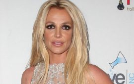 Britney Spears nimmt Duett mit Elton John auf