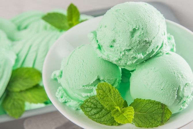 Homemade ice cream: how to make a cooling treat without an ice cream Maker 6