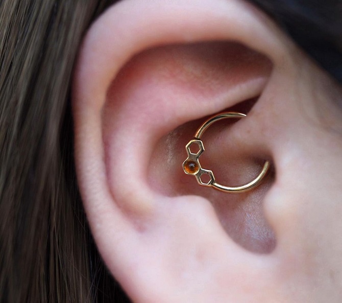 Trendy Ear Piercing 2022: Top Trends 1