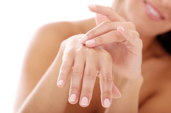 Youthful hands: how to care for the skin of the hands so that they do not give out age 3