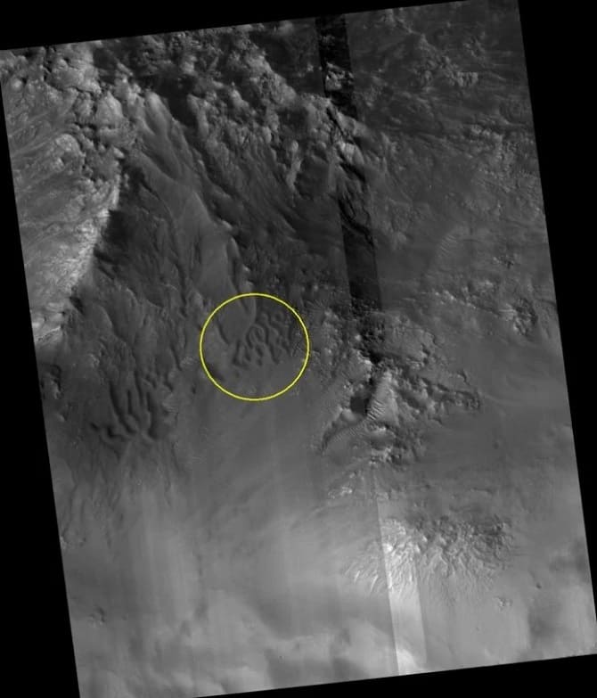 Das Raumschiff zeigte fantastische Bilder der Sanddünen des Mars 3