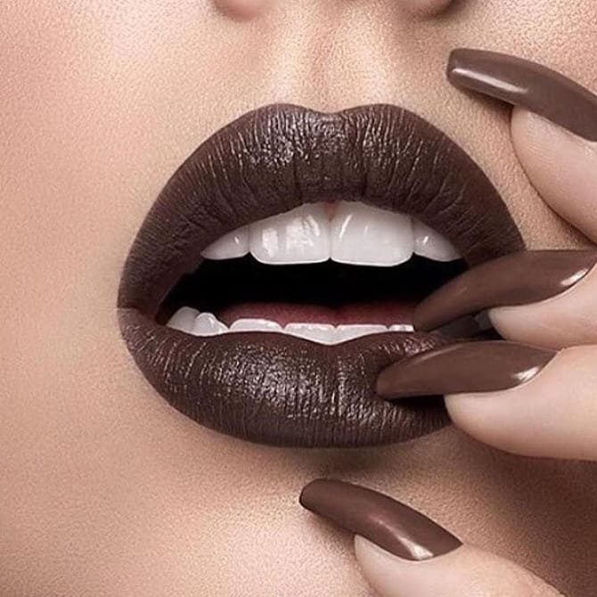 Chocolate lips are back in fashion: how this trend looks today 3
