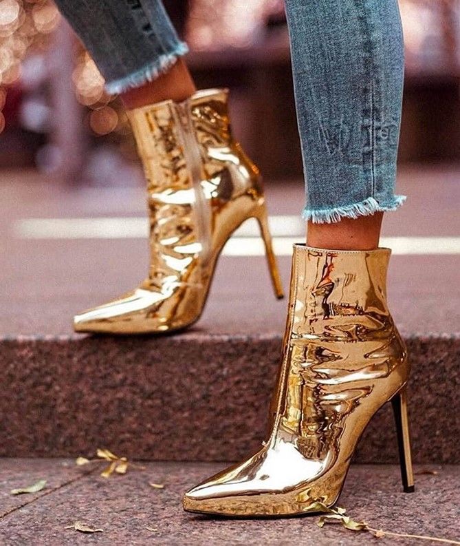 The perfect shoes for every zodiac sign 11