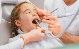 Особенности лечения зубов во сне детям и исправления прикуса