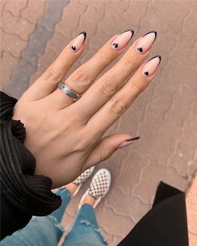 Trends in fashionable manicure for autumn 2022 3
