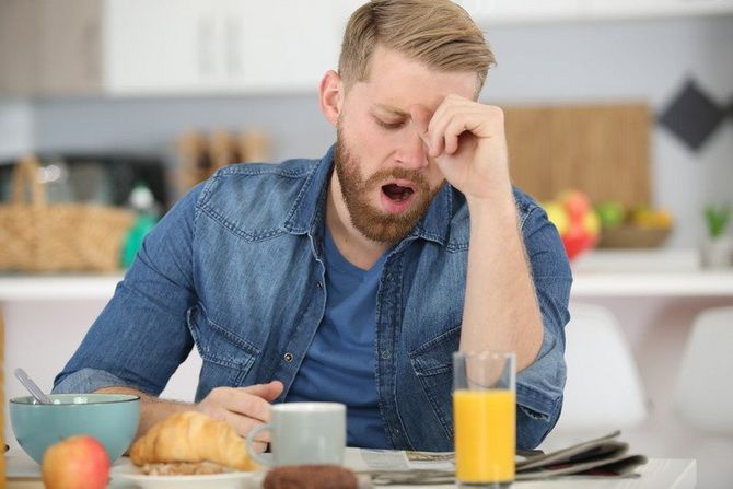 Food coma: why do we feel very tired after eating 4