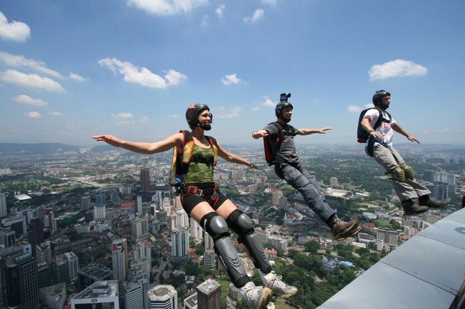 Adrenaline Rush: The World’s Most Dangerous Activities 4