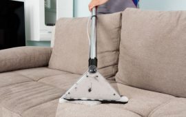 Как почистить диван в домашних условиях от грязи и запаха