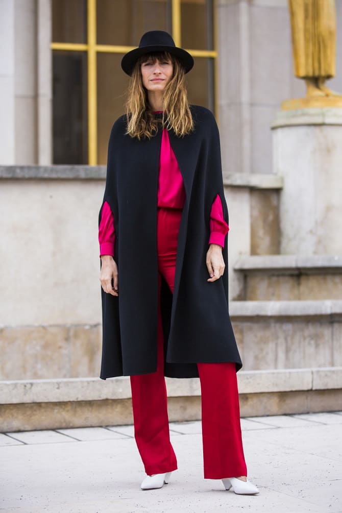 What to wear with a cape in autumn 2022: stylish looks 4