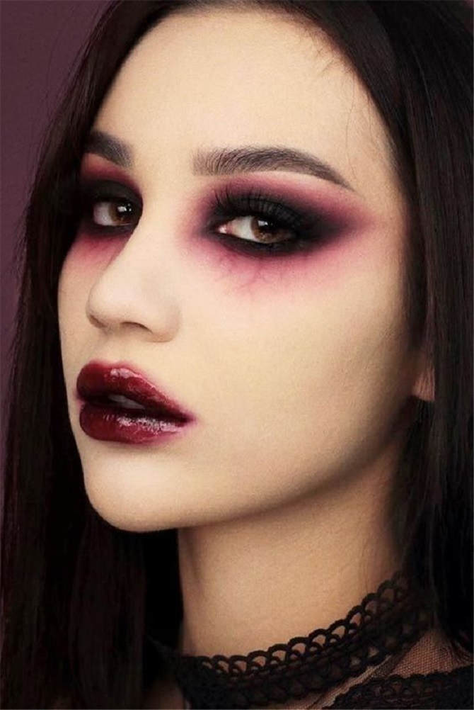 The image of a witch for Halloween: photo ideas for makeup and costumes 3