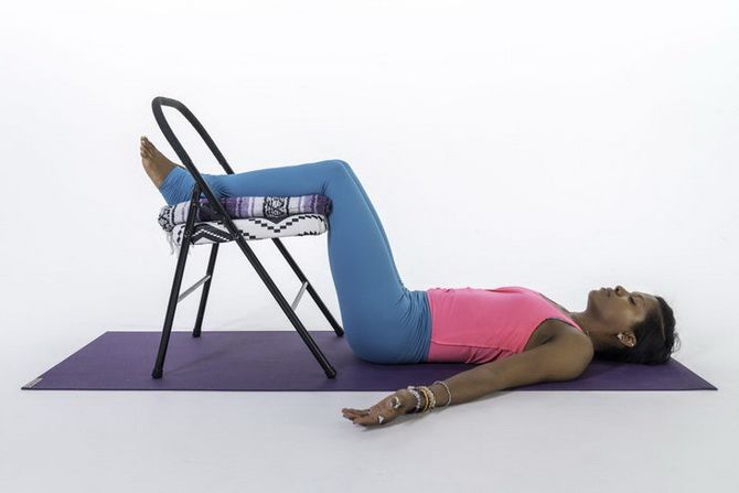 4 erholsame Yoga-Asanas für Rückenschmerzen 3