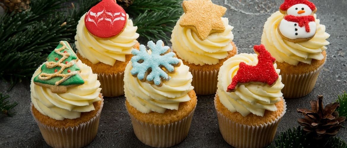 So dekorieren Sie Cupcakes für das neue Jahr mit Ihren eigenen Händen