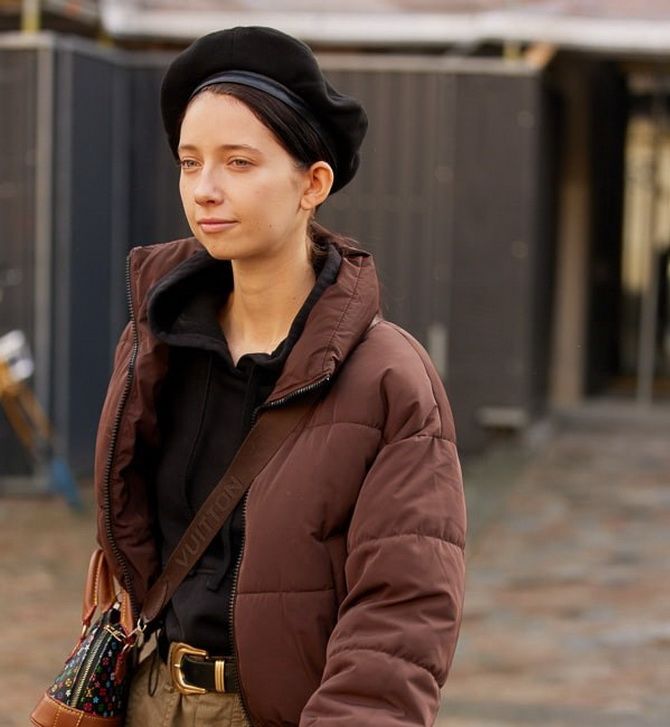 Elegant and retro: original beret looks 20