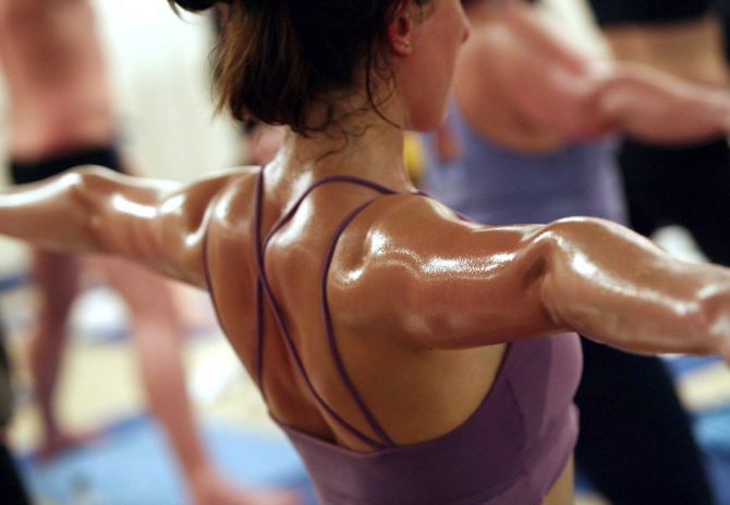 Bikram Yoga: 6 Health Benefits of Hot Yoga 1