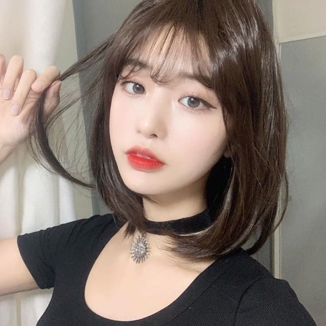 Korean bangs are in trend: who will suit and how to do it yourself? 13