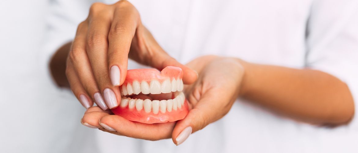 Зубные протезы для восстановления зубного ряда: когда ставить