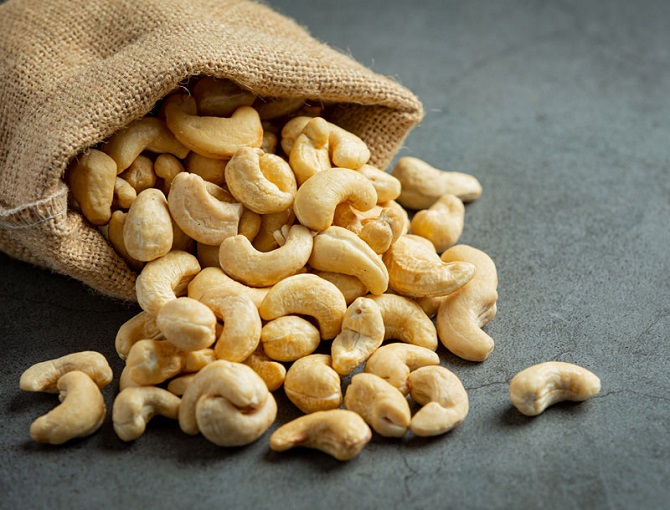 5 nuts and seeds that will help you lose weight 5