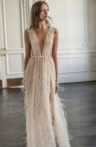 Модні весільні сукні 2023: головні тренди сезону 12