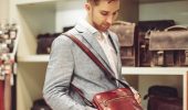 Модные мужские кожаные сумки через плечо: что выбрать для стильного образа?