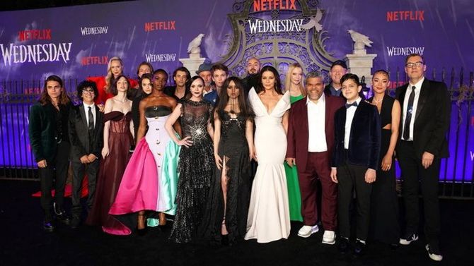 Новый хит Netflix сериал «Уэнсдей»: самые популярные вопросы и ответы 13