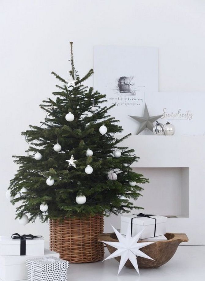 Ideas for Christmas trees in wicker baskets 30