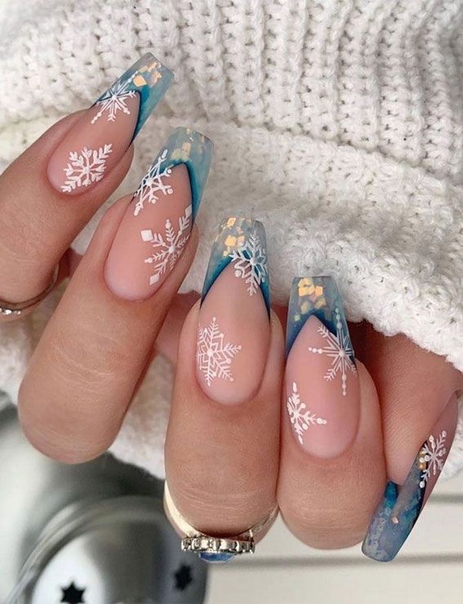 Christmas Manicure 2023: Beautiful Party Design Ideas 25