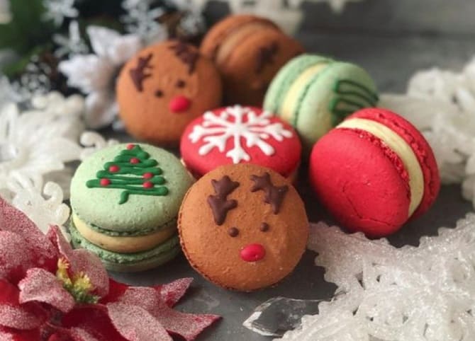 How to decorate macaroons for the New Year 2024: beautiful ideas with photos 17