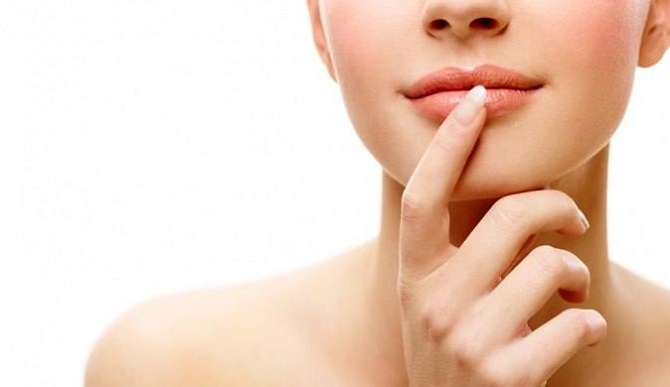 Lip scrub at home: 5 best recipes for the beauty of your lips 2