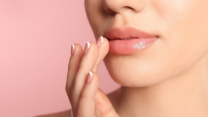 Lip scrub at home: 5 best recipes for the beauty of your lips 1