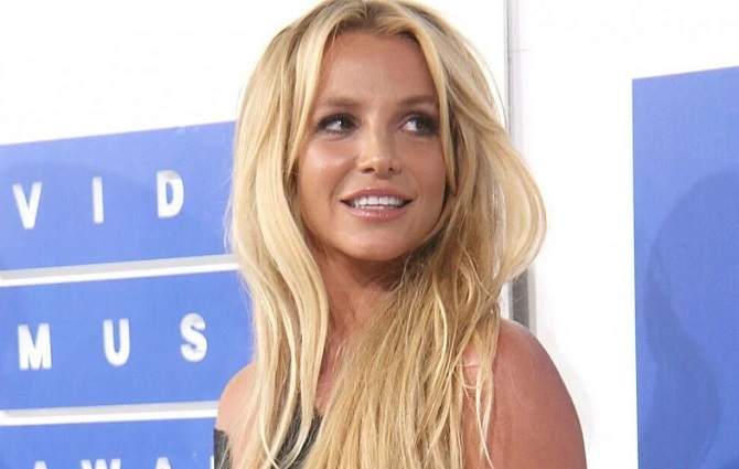 Britney Spears verkauft die Villa, in der sie ein neues Leben beginnen wollte 2