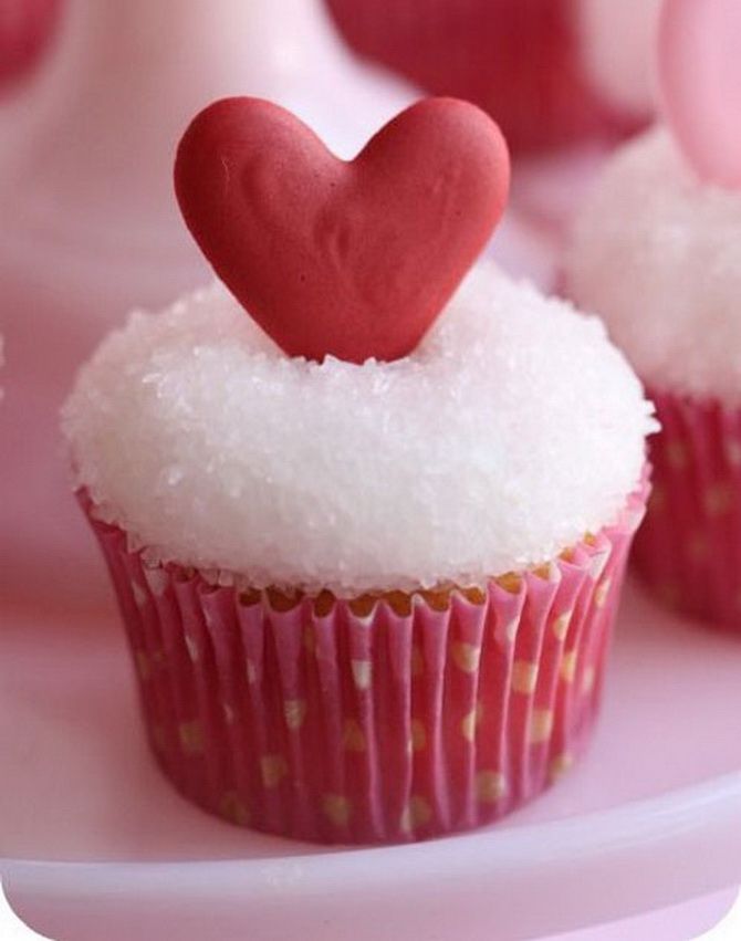 So dekorieren Sie Cupcakes schön zum Valentinstag 30