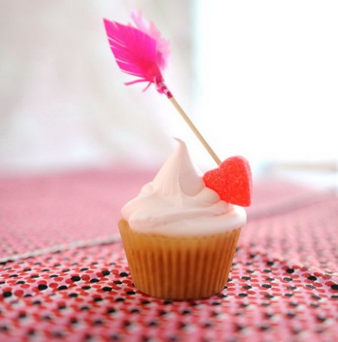 So dekorieren Sie Cupcakes schön zum Valentinstag 23